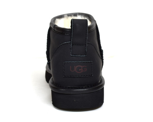 Ugg Classic Ultra Mini Leather — Black